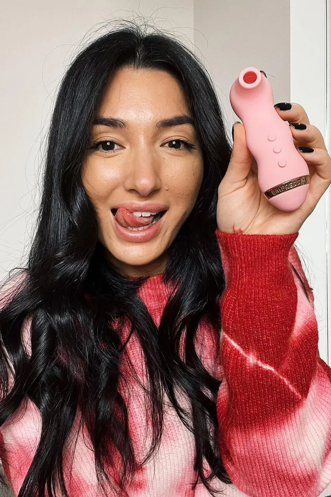 ella-ding-sex-toy