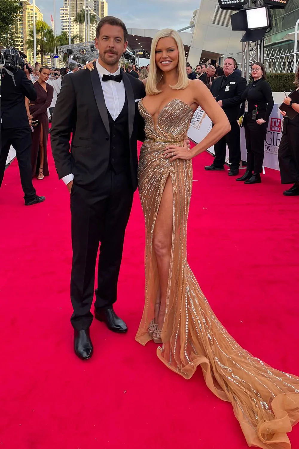 sophie-monk-joshua-gross