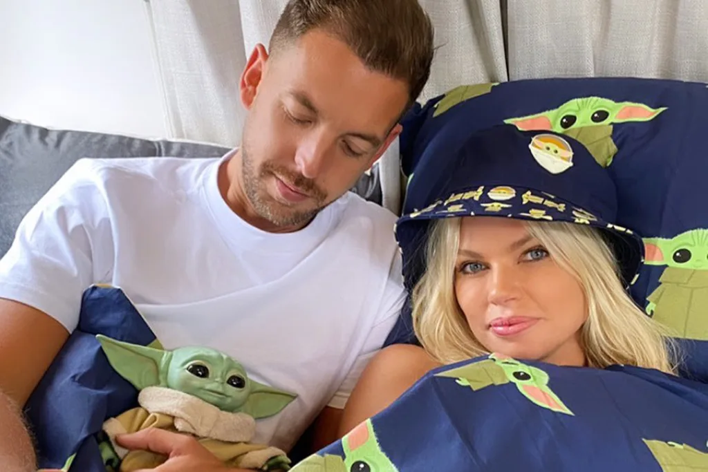 sophie-monk-joshua-gross