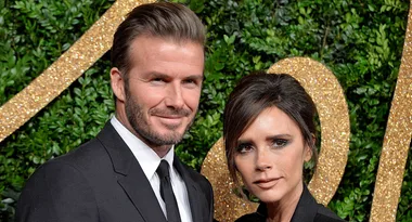 Victoria Beckham performs Spice Girls’ hit