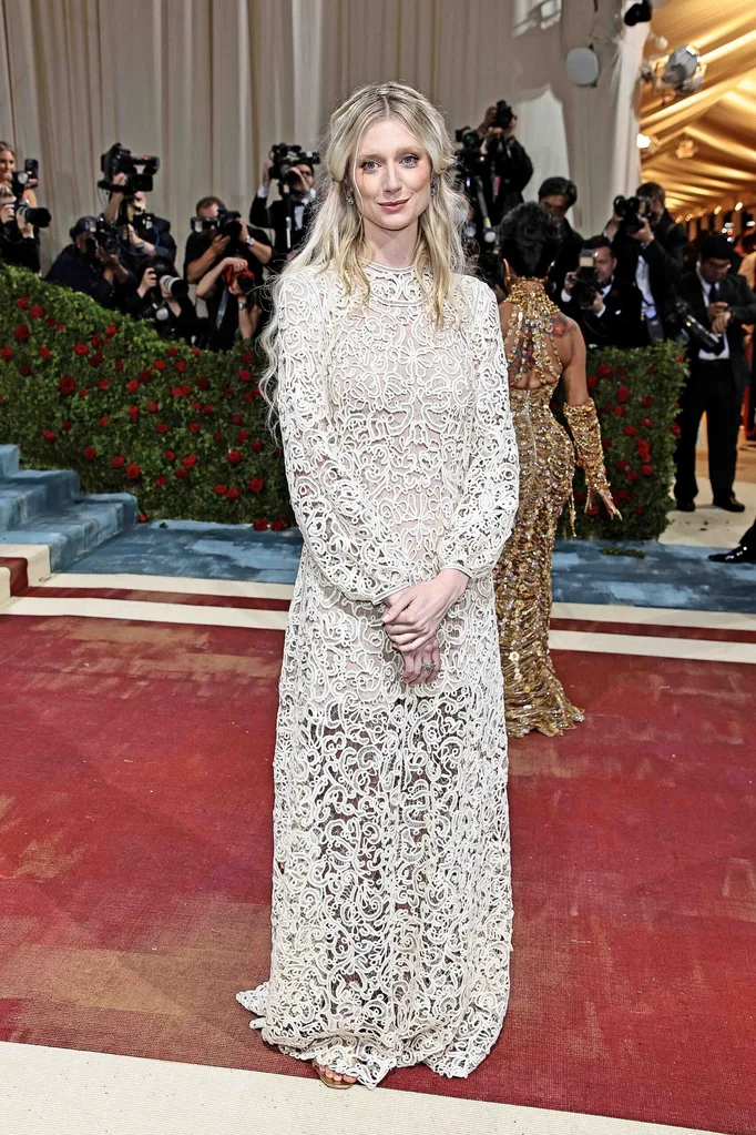 elizabeth-debicki
