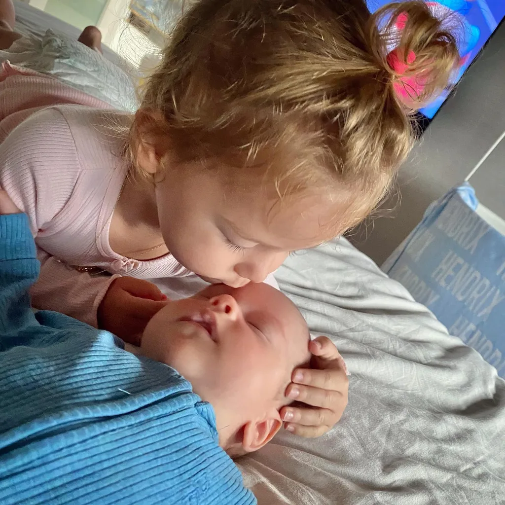 jennifer-hawkins-children