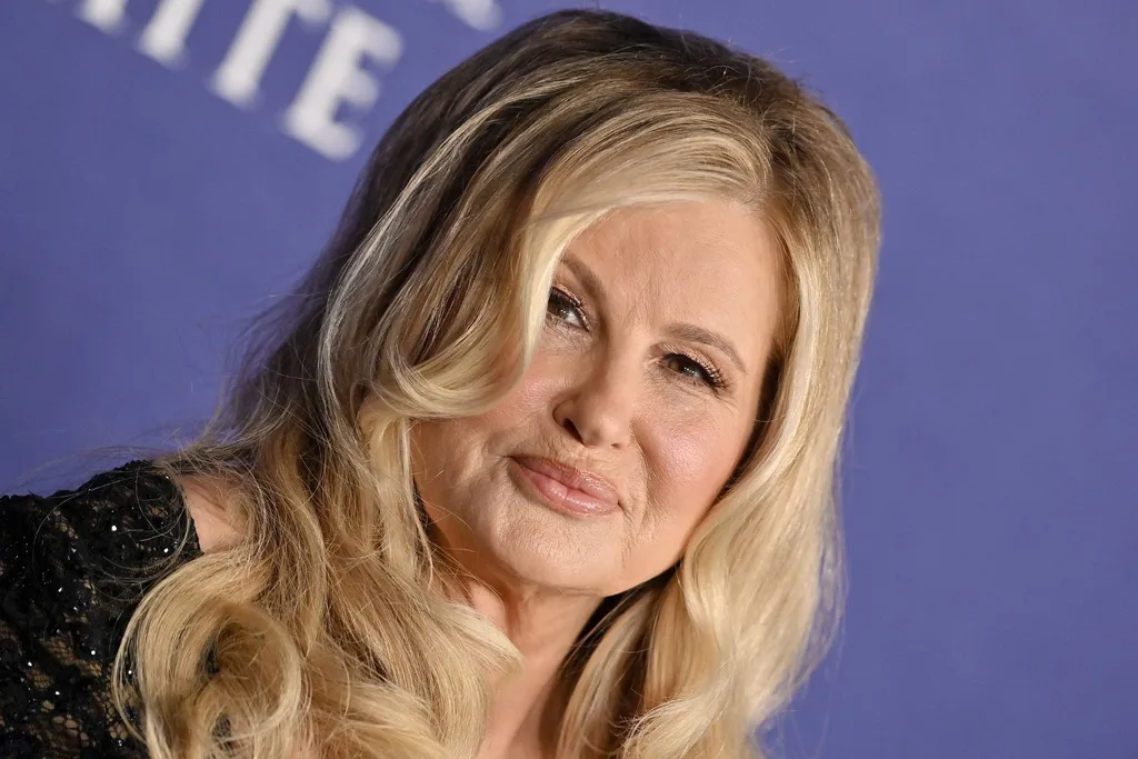 jennifer-coolidge
