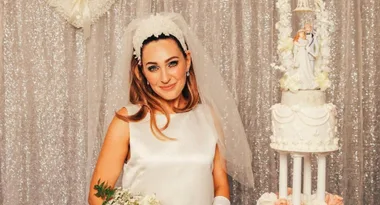 How to recreate Zoë Foster Blake’s 60’s-themed wedding hairstyle
