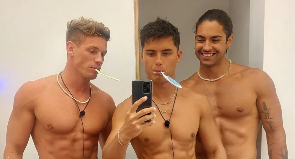 Al Perkins sets the record straight on Love Island romance with Jess