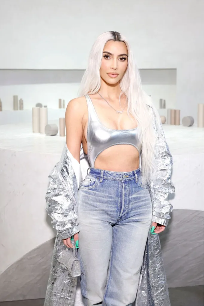kim-kardashian-skkn-by-kim