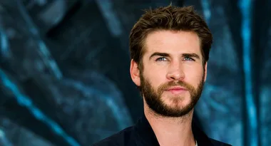 An iconic Hollywood star calls Liam Hemsworth “crazy and arrogant enough” to be the next James Bond