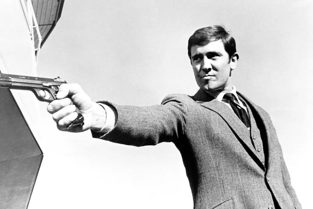 george-lazenby-james-bond