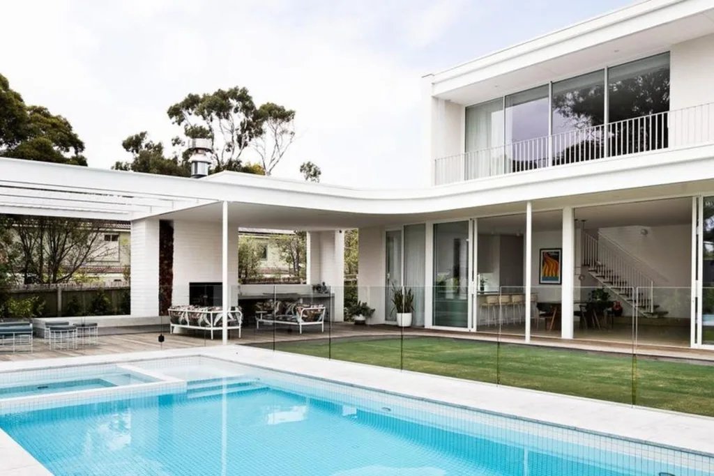 steph-claire-smith-new-house
