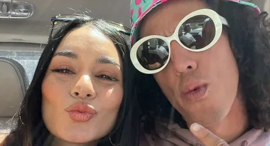 Vanessa Hudgens Just Revealed Her Pregnancy on the Oscars Red Carpet