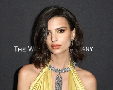 Emily Ratajkowski Goes Completely Nude in Sexy Snap from Her Mexican Vacation