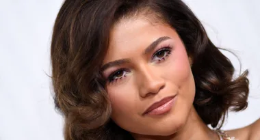 We found Zendaya’s exact SAG Awards makeup products 