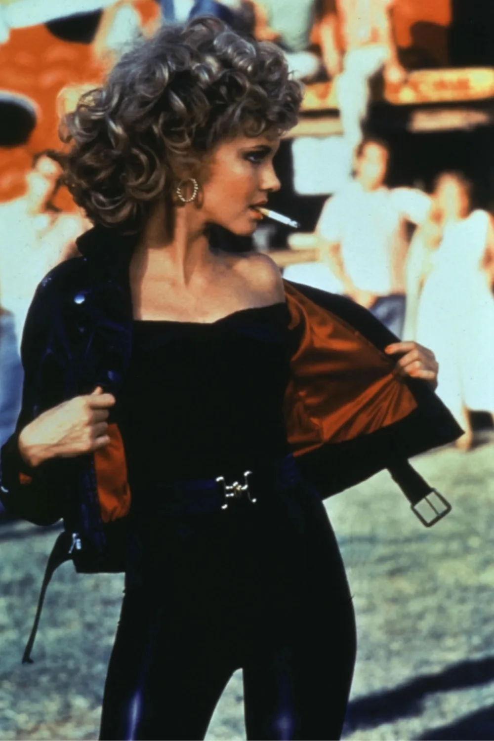 Olivia Newton-John’s all-black ensemble
