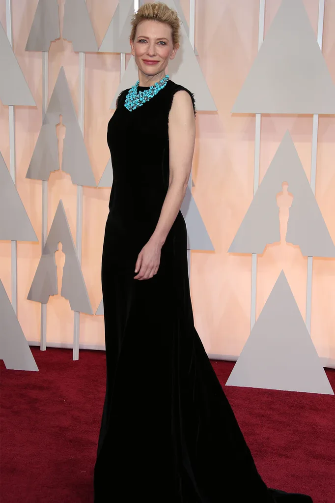 Cate-Blanchett-on-red-carpet-at-87th-Academy-Awards-in-Mason-Margiela