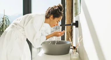 Do you need to double cleanse your skin? The cleansing method explained