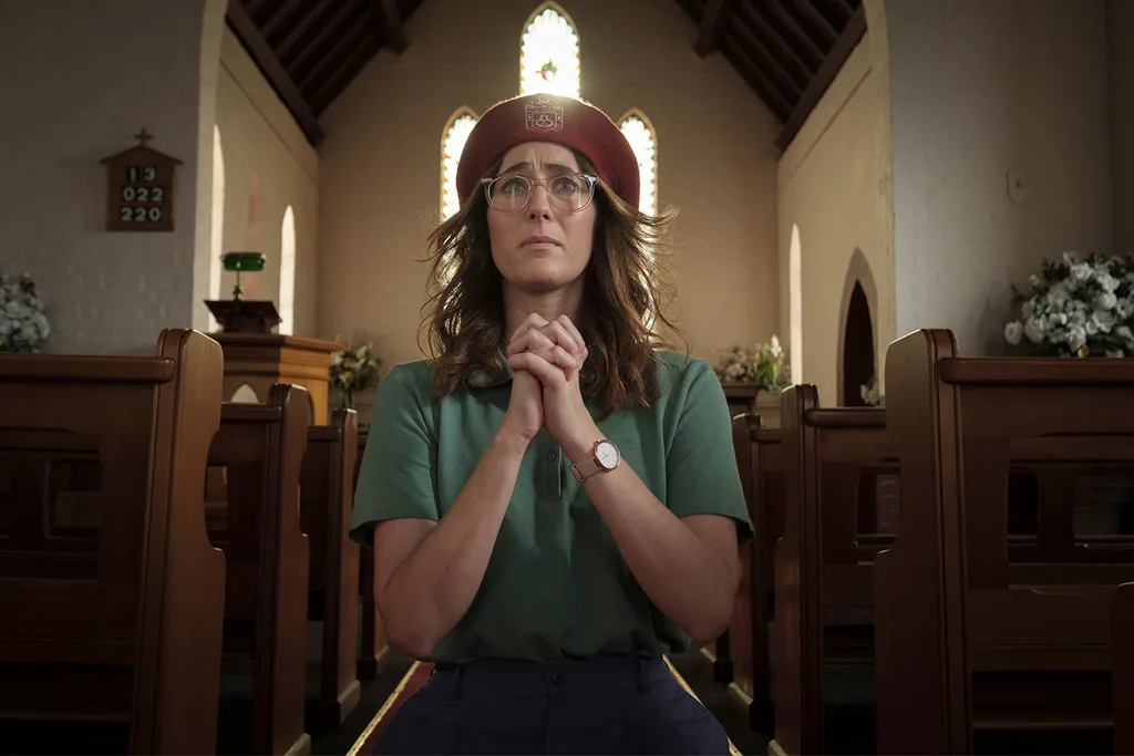 claire-lovering-praying-in-church-as-her-character-in-class-of-07