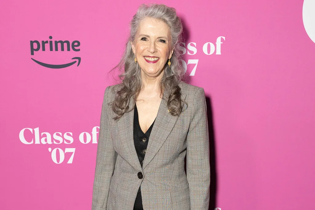 Debra-lawrance-at-the-premiere-of-class-of-07