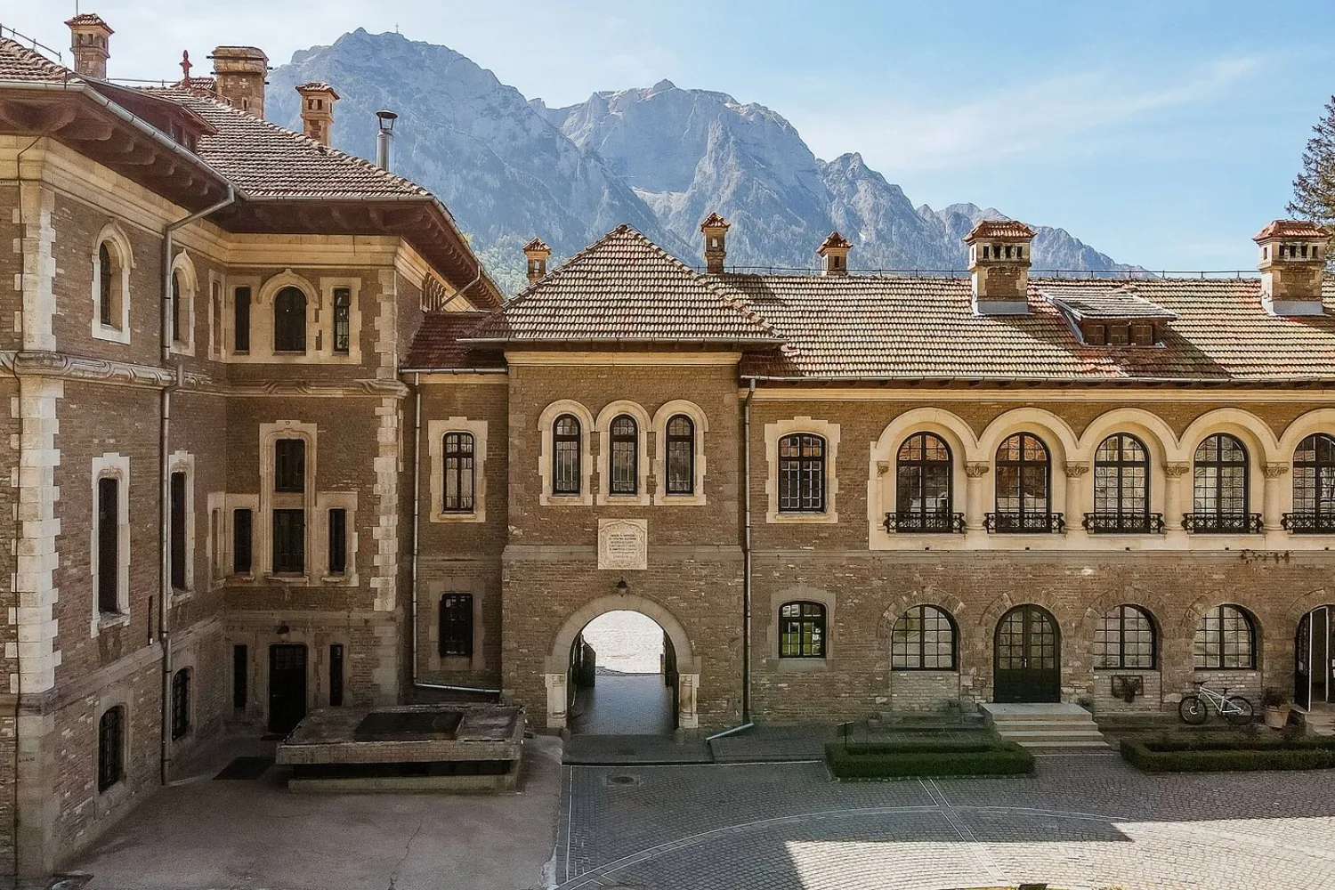 wednesday filming location