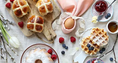 Create the perfect Easter table setting with these 6 tips