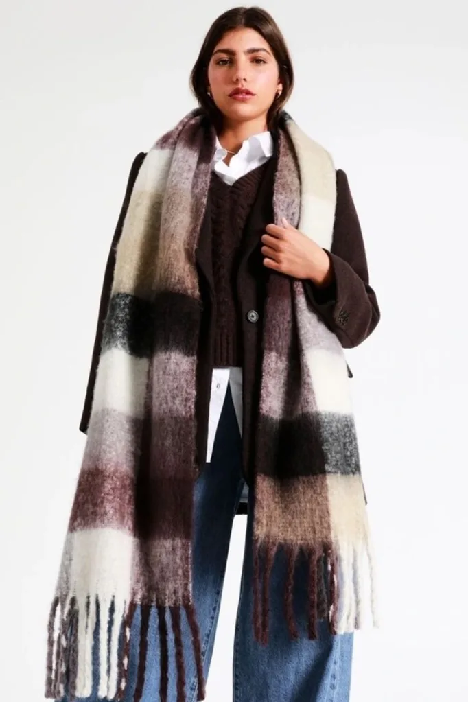piper-chunky-check-winter-scarf