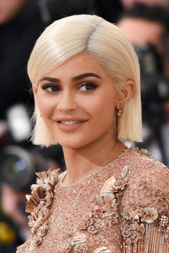 kylie-jenner-instagram-brows
