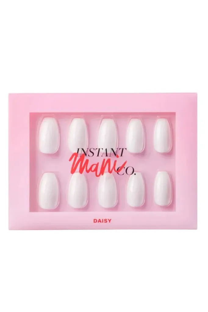 instant-mani-co-white