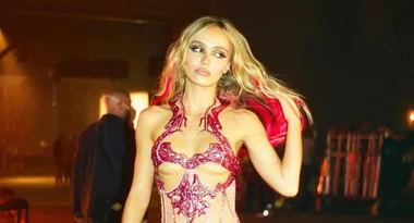 The beauty from The Idol is filling the Euphoria-sized hole in our hearts, here’s how to nail the looks