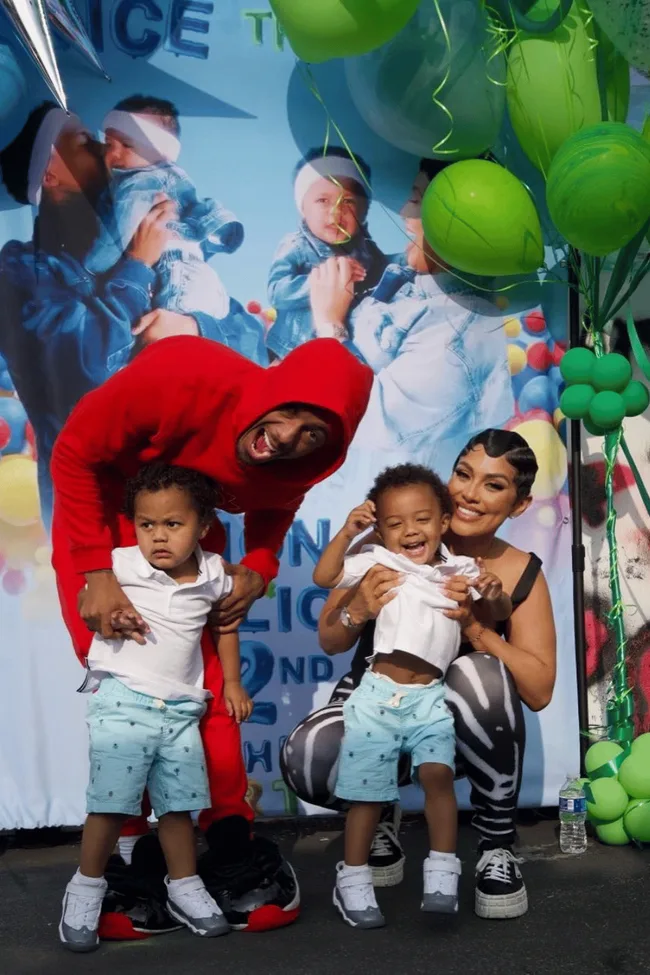zion-zillion-cannon-twins