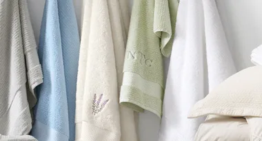 Make every shower special with cosy customised towels