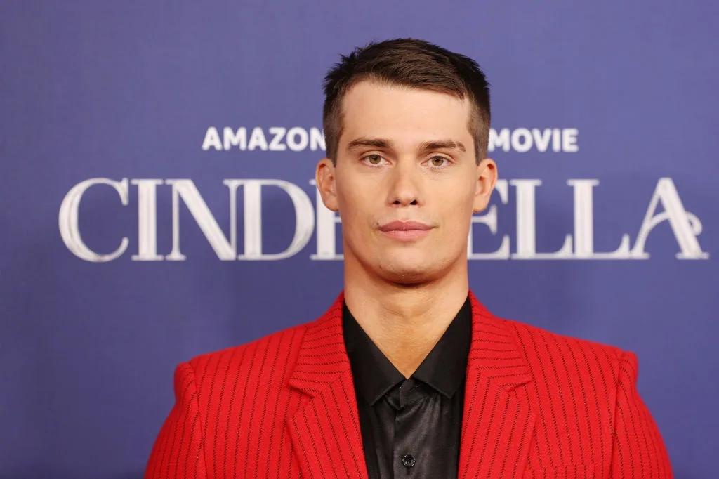 nicholas galitzine on red carpet