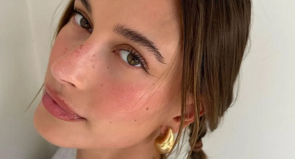 What is strawberry girl makeup? Here’s the lowdown on the latest viral beauty trend