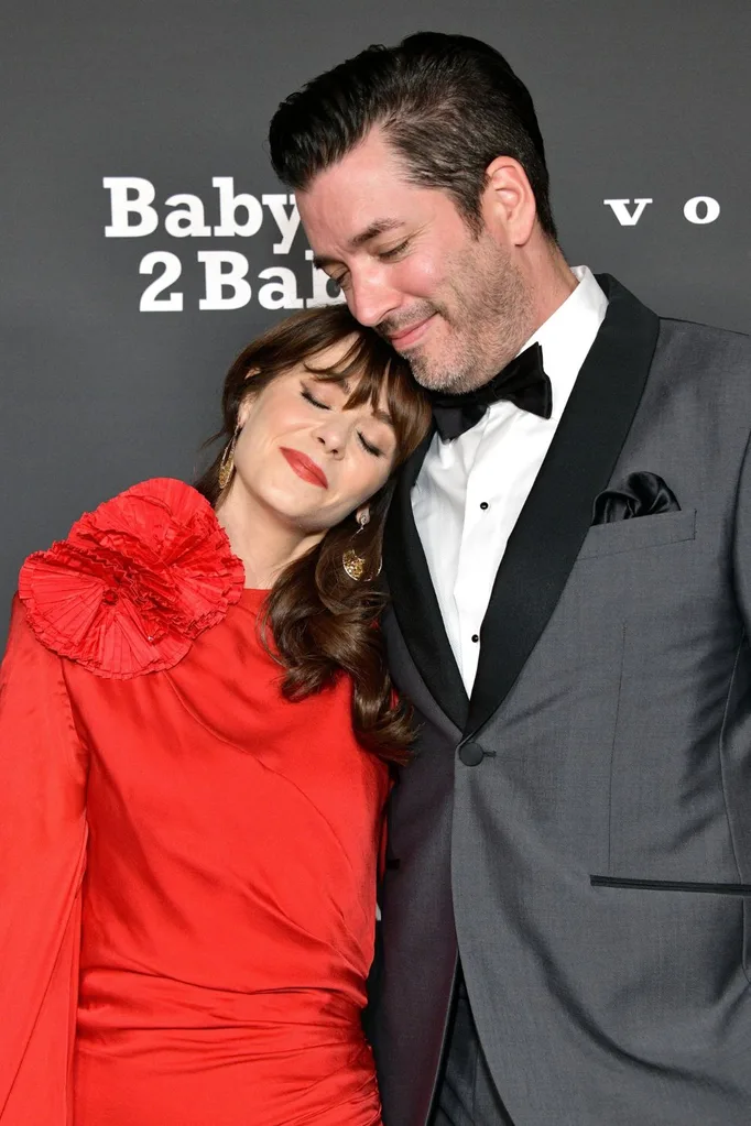 zooey-deschanel-jonathan-scott