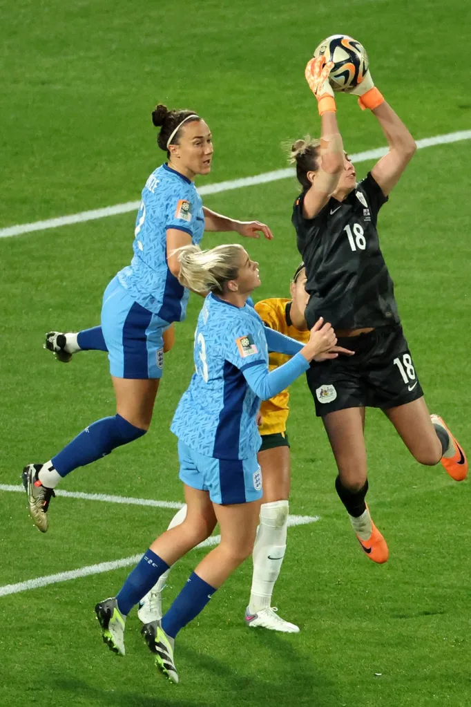 matildas-mackenzie-arnold