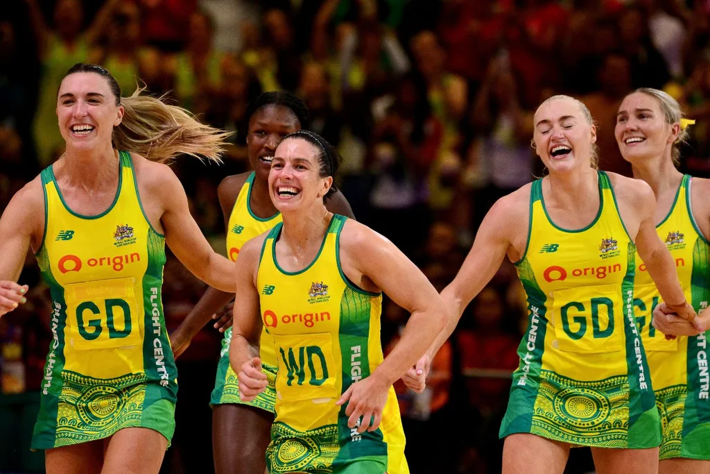 australian-netball-team-diamonds