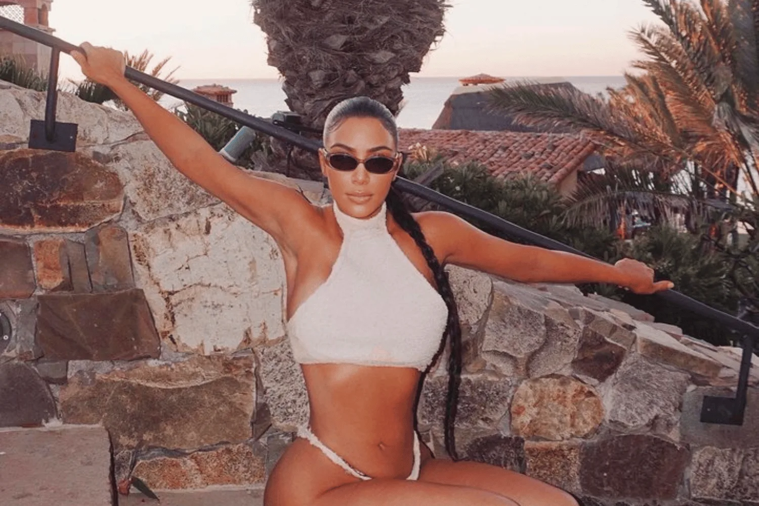 kim-kardashian-cabo