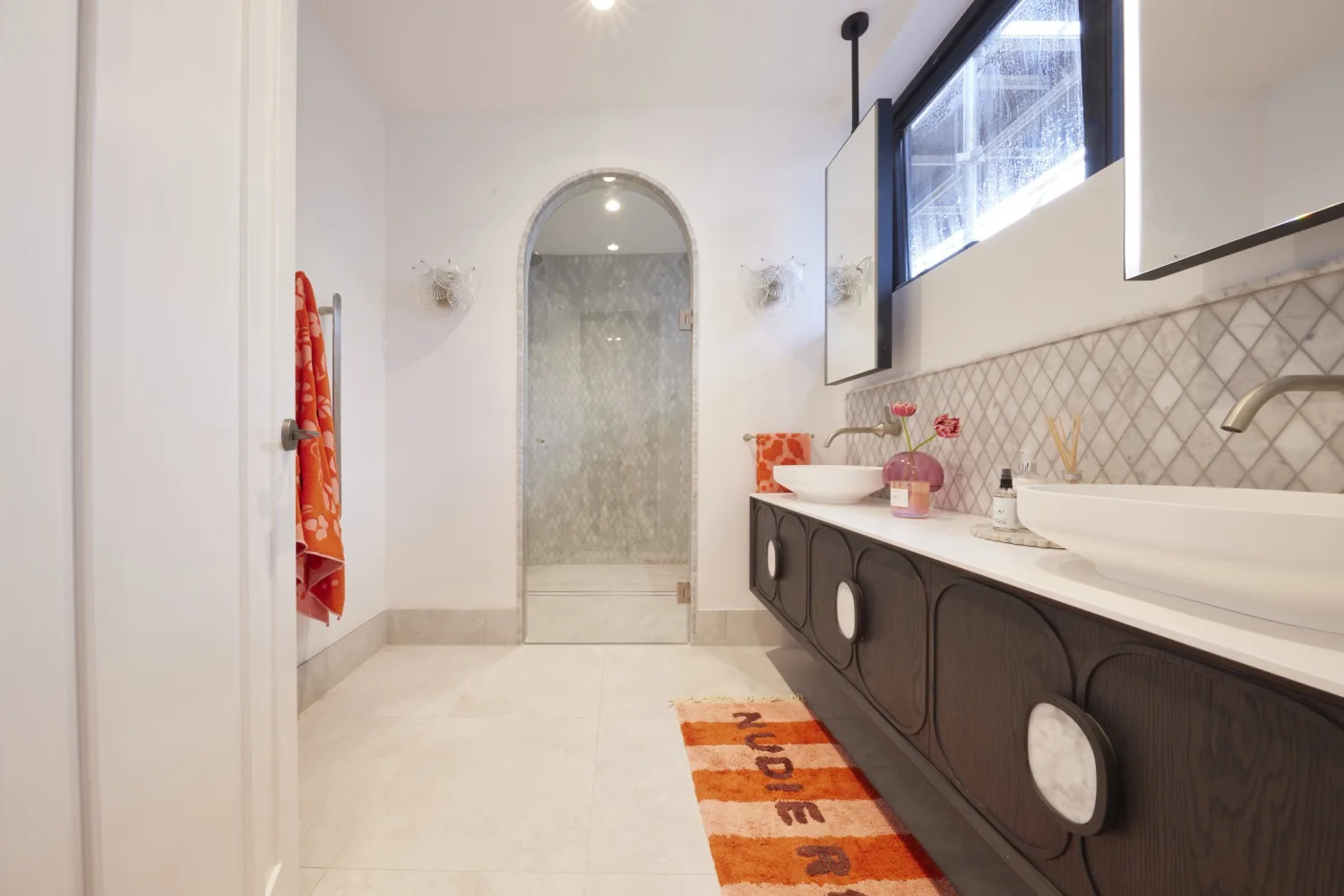 the-block-leah-ash-room