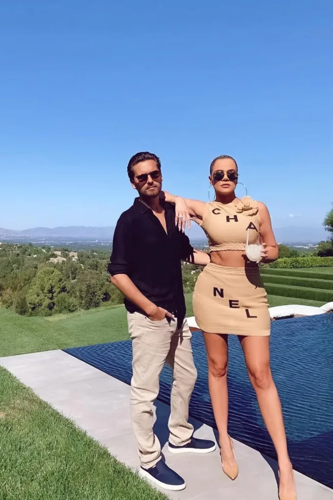 scott-disick-khloe-kardashian-pool