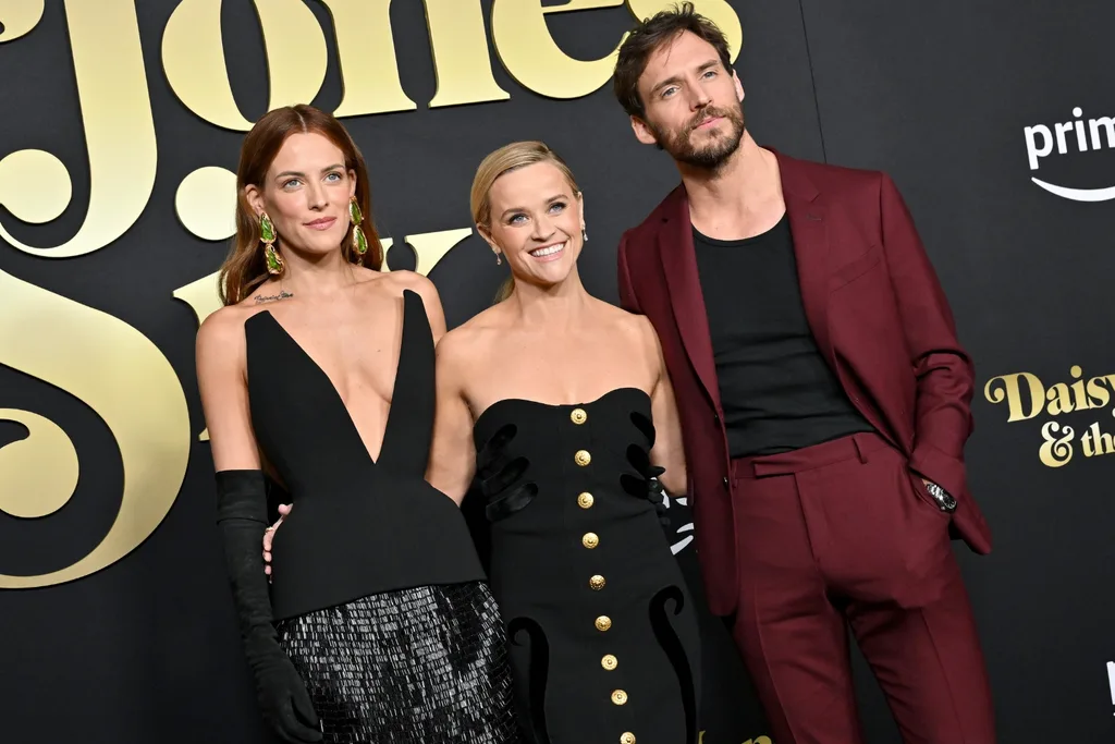 riley-keough-reece-witherspoon-sam-claflin