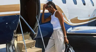 Why Pitching in for This High-Flying Experience is a Certified It-Girl Gifting Move