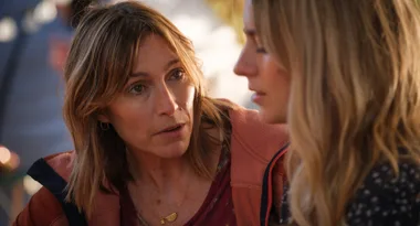 Claudia Karvan On Bump, Family, & New Year’s Resolutions