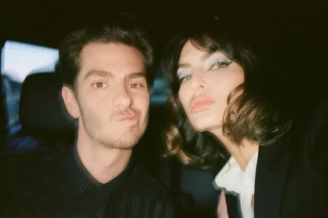 andrew-garfield-alyssa-miller