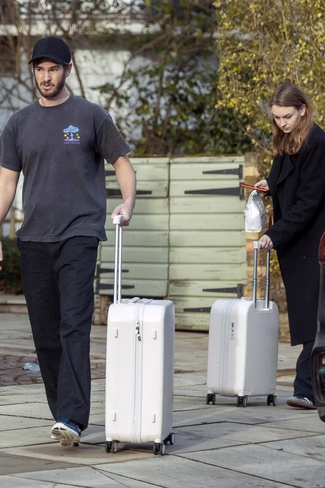 andrew-garfield-olivia-bower