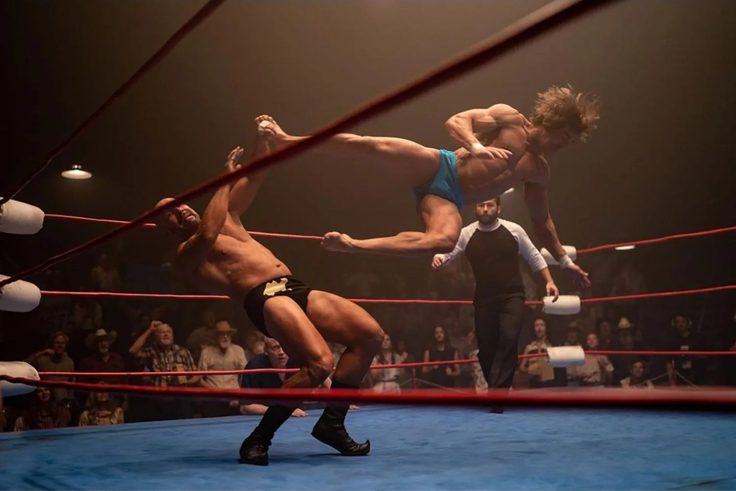 Jeremy Allen White wrestles in a scene from the movie The Iron Claw