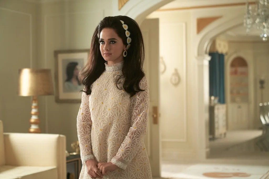 priscilla-white-dress-graceland
