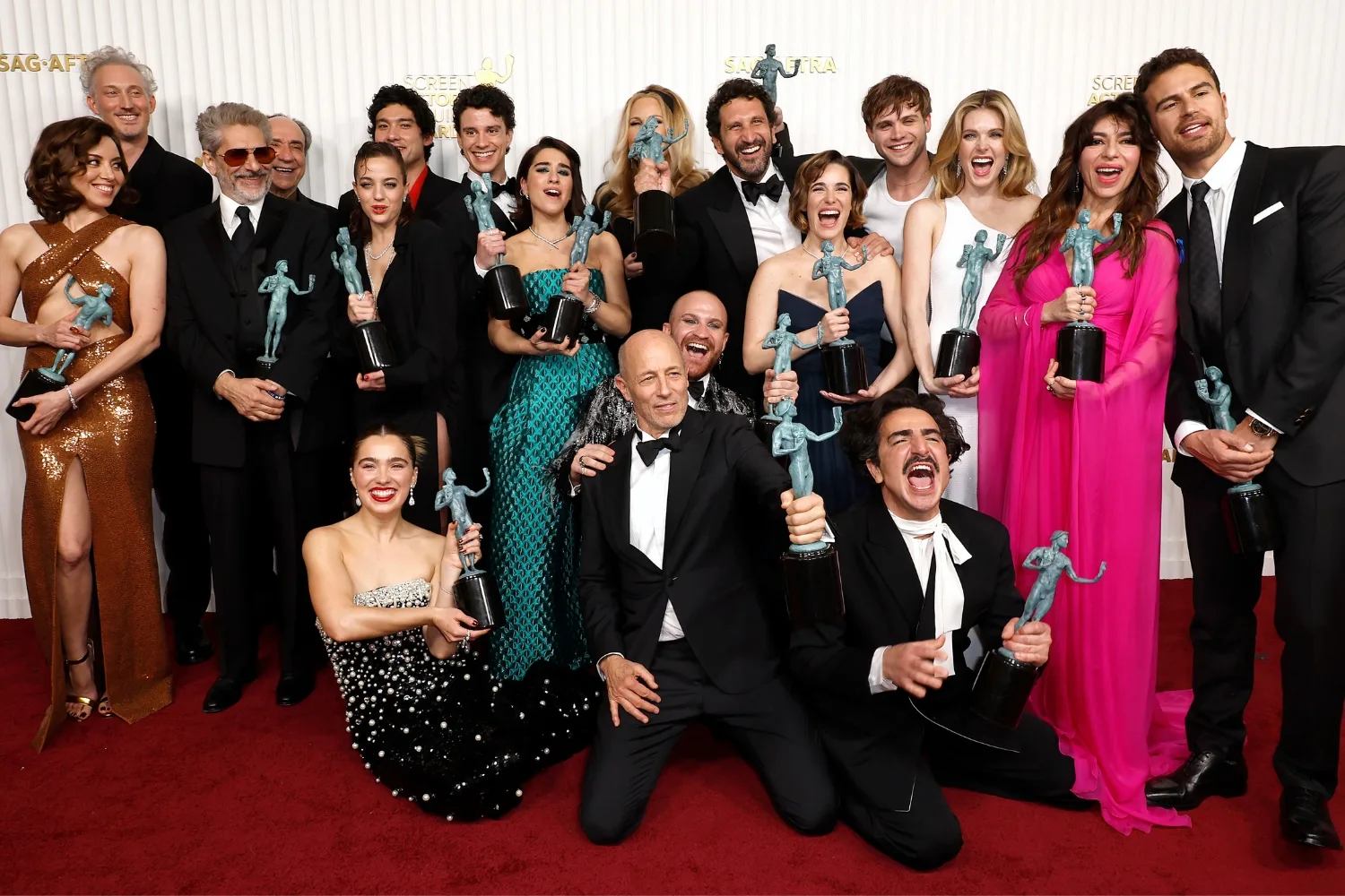 leo-woodall-white-lotus-sag-awards