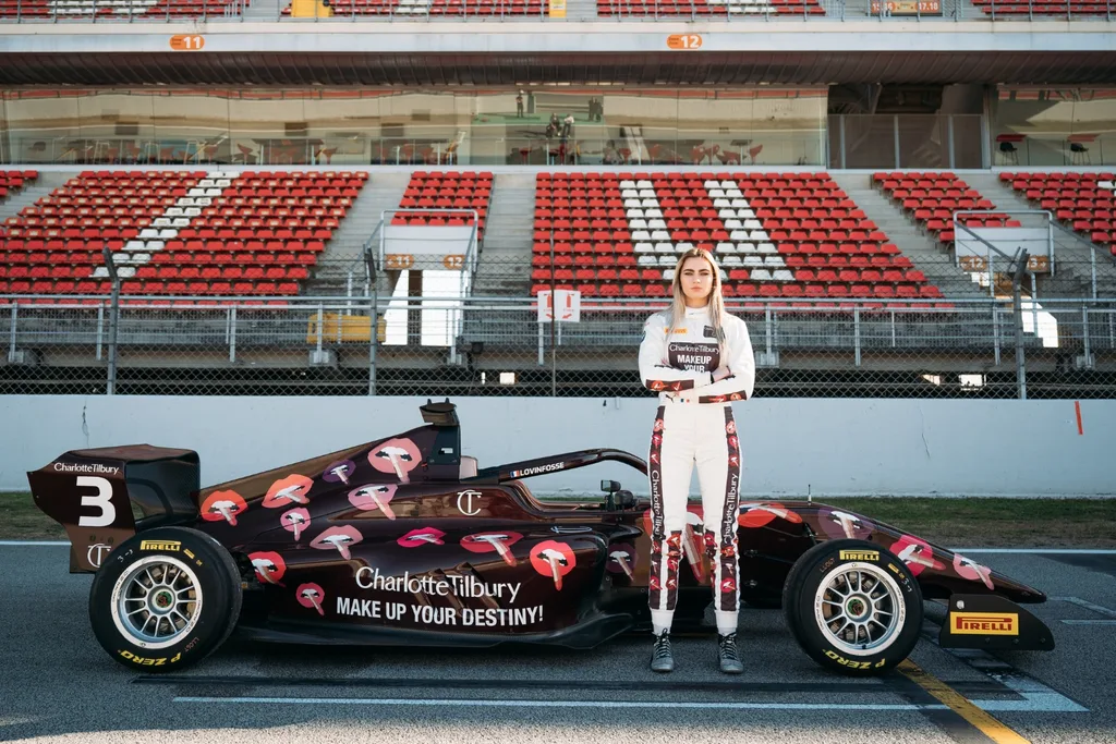 f1-academy-charlotte-tilbury-livery