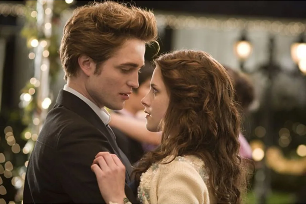 twilight bella and edward at prom