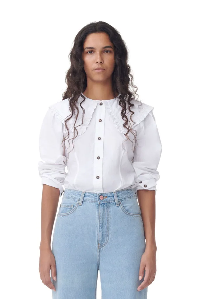 model- white-shirt