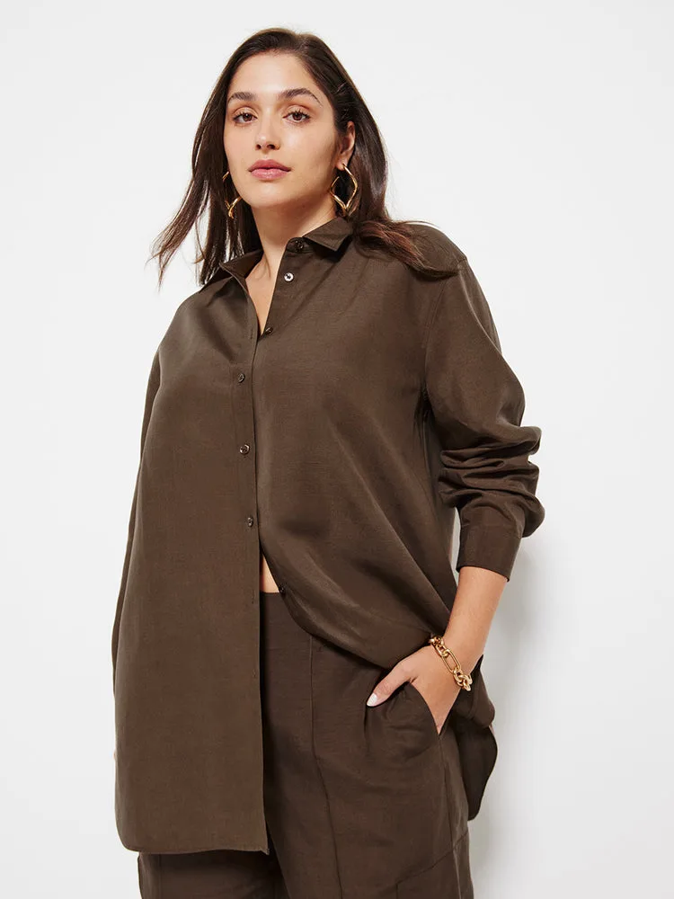 model-brown-shirt
