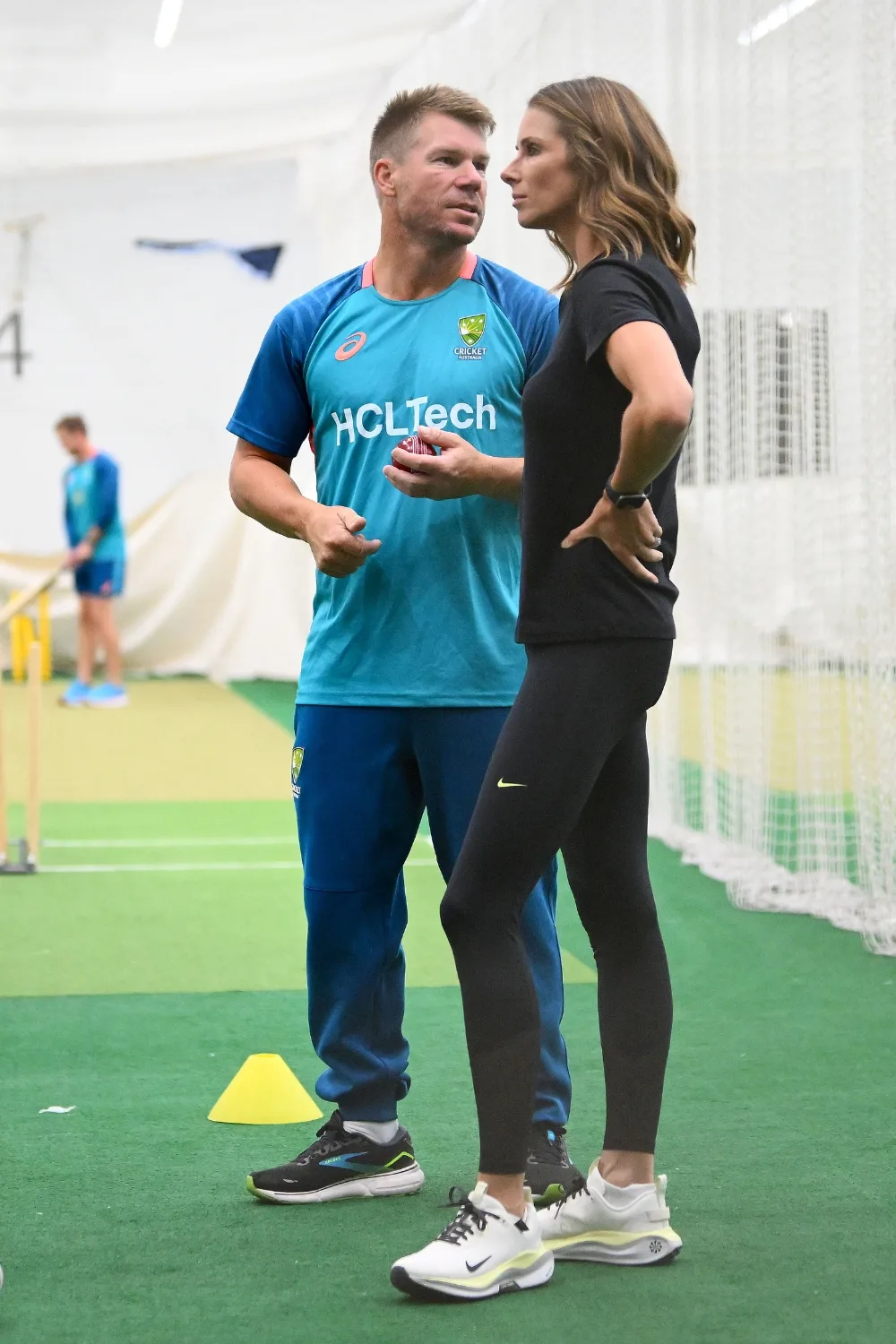 david-candice-warner-cricket-pitch